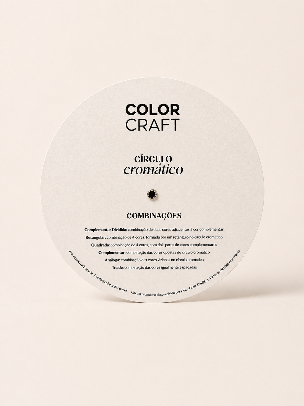 Círculo Cromático Color Craft sendo usado para combinação de cores